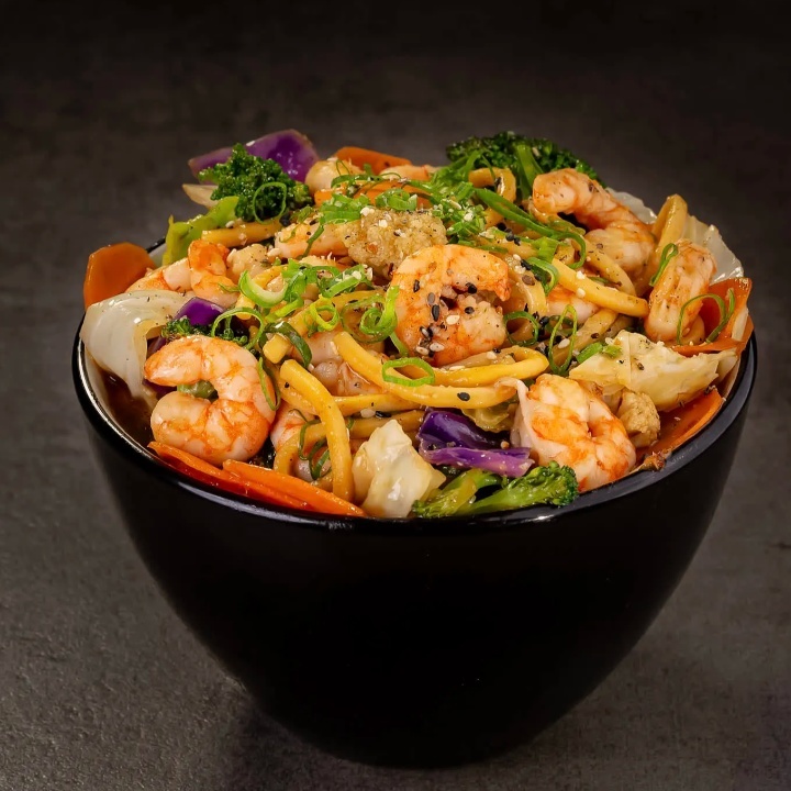 Yakisoba de Camarão – 500g – R$ 35,00