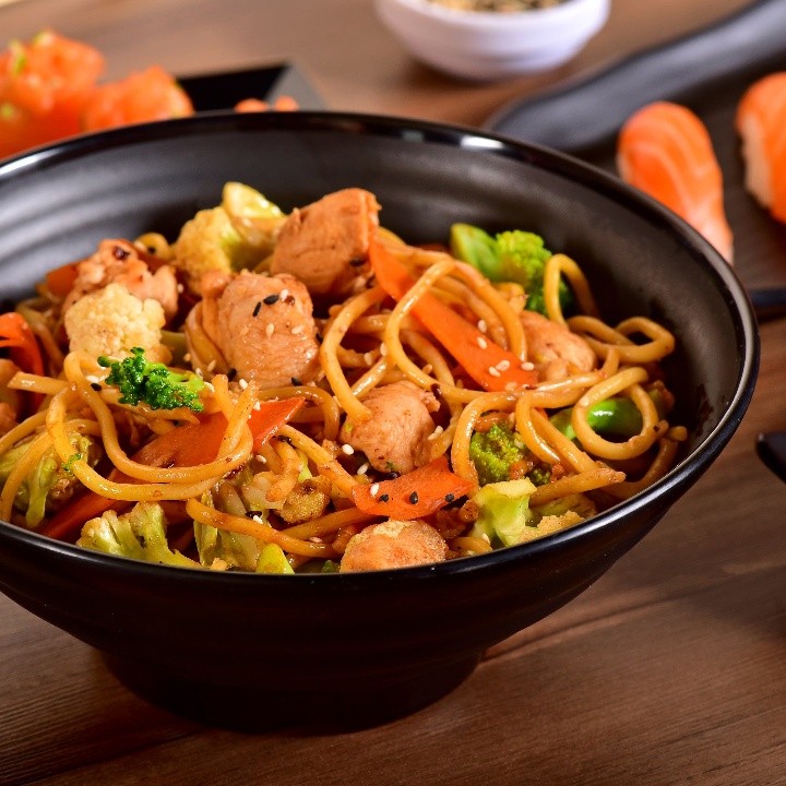 Yakisoba de Frango – 500g